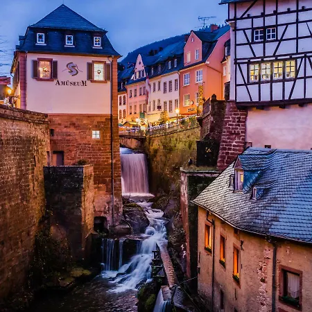 Gastehaus In Grenznahe 招待所